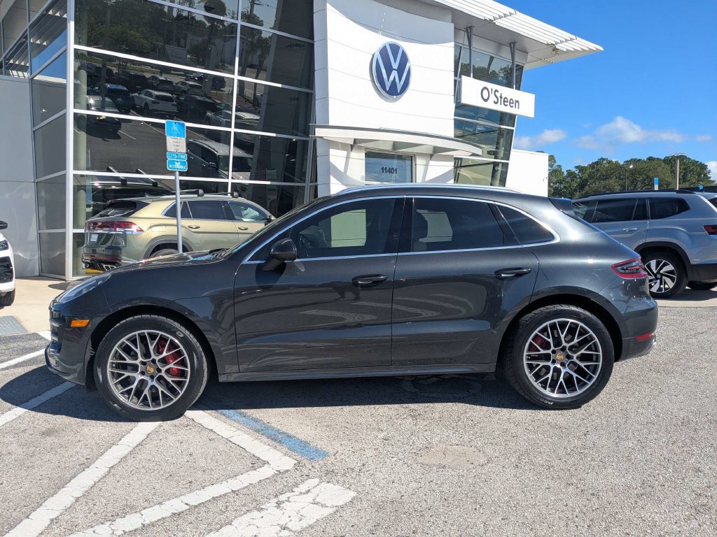 Used 2017 Porsche Macan Turbo AWD/4WD image 3