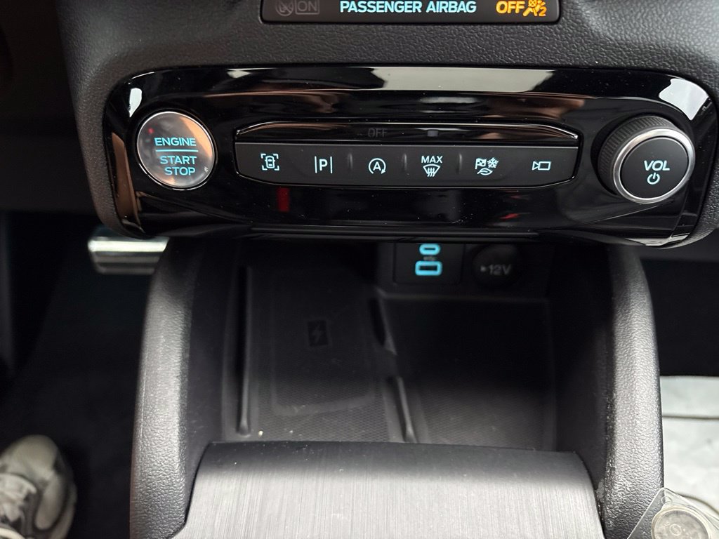Used 2023 Ford Escape ST-Line Elite w/ Premium Technology Package AWD/4WD image 24
