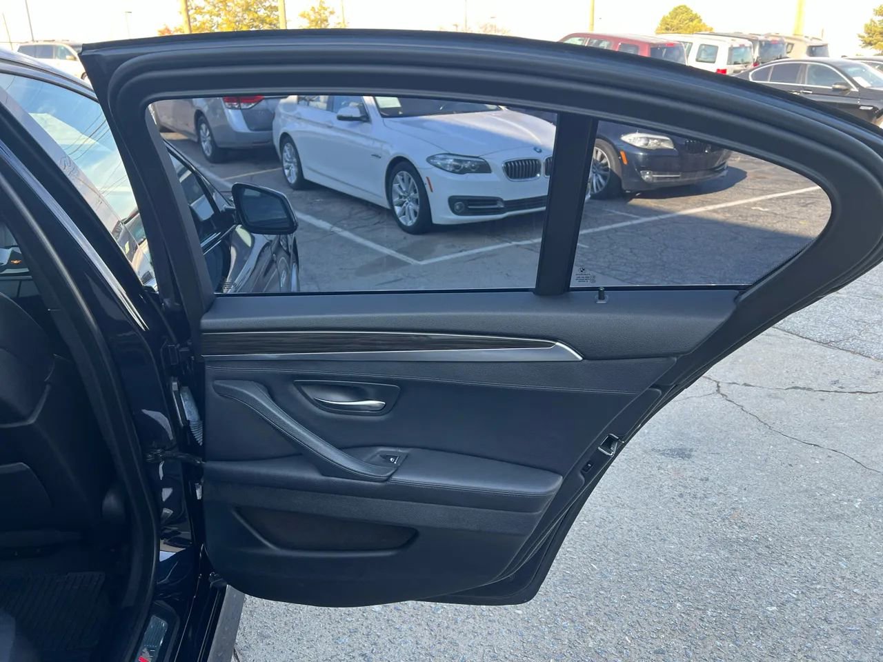 Used 2013 BMW 550i xDrive Sedan AWD/4WD image 28