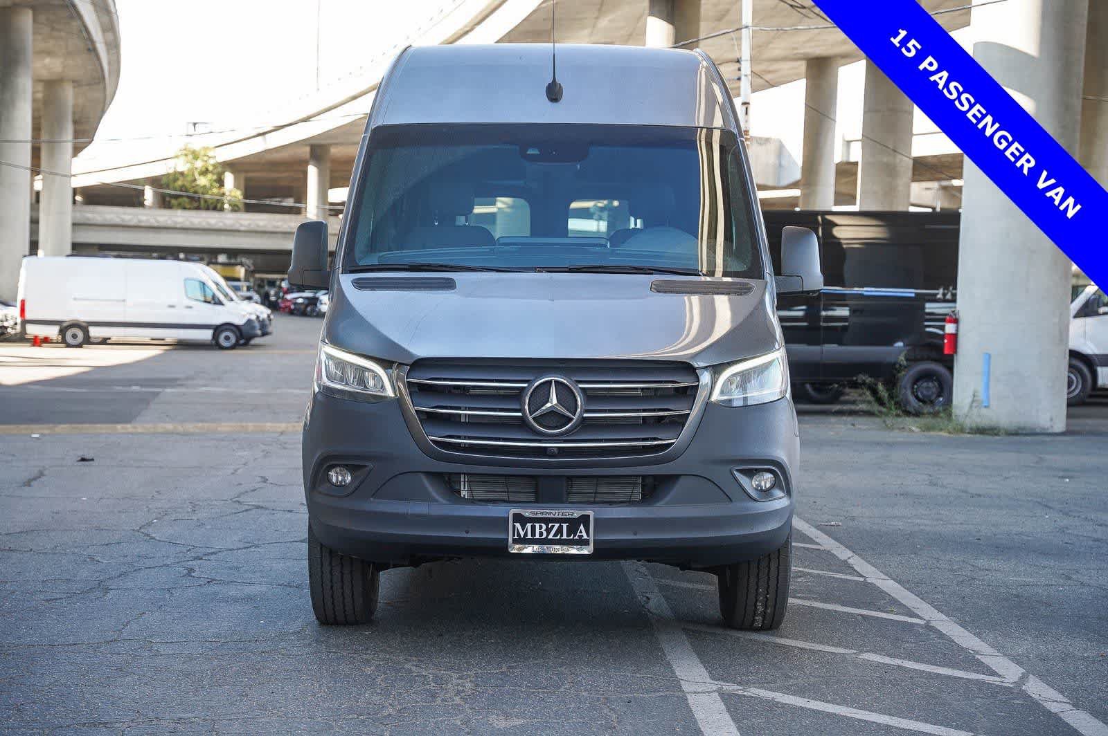 Used 2024 Mercedes-Benz Sprinter 2500 video 2