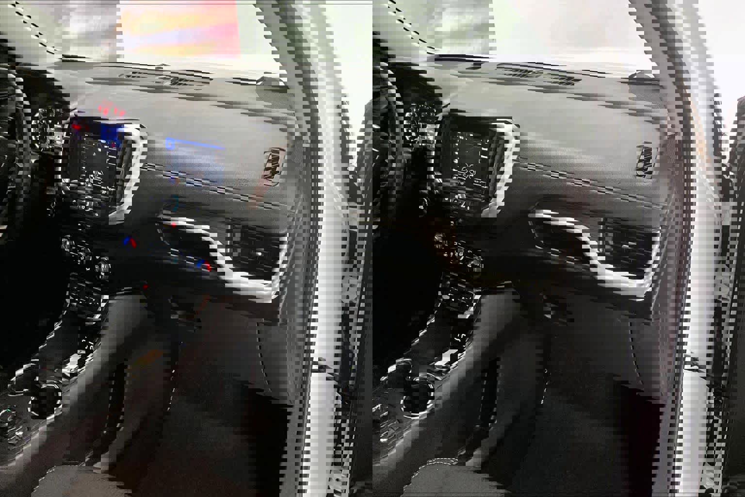 Used 2022 GMC Terrain SLE w/ Driver Convenience Package image 23