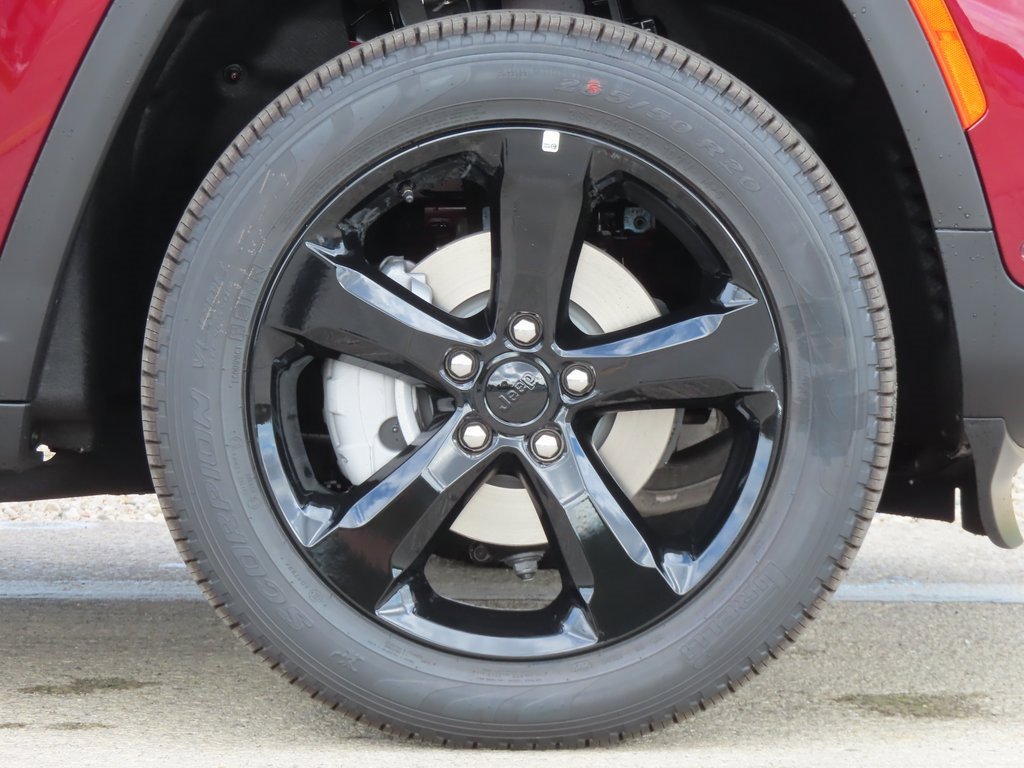 New 2025 Jeep Grand Cherokee Limited w/ Luxury Tech Group II image 16