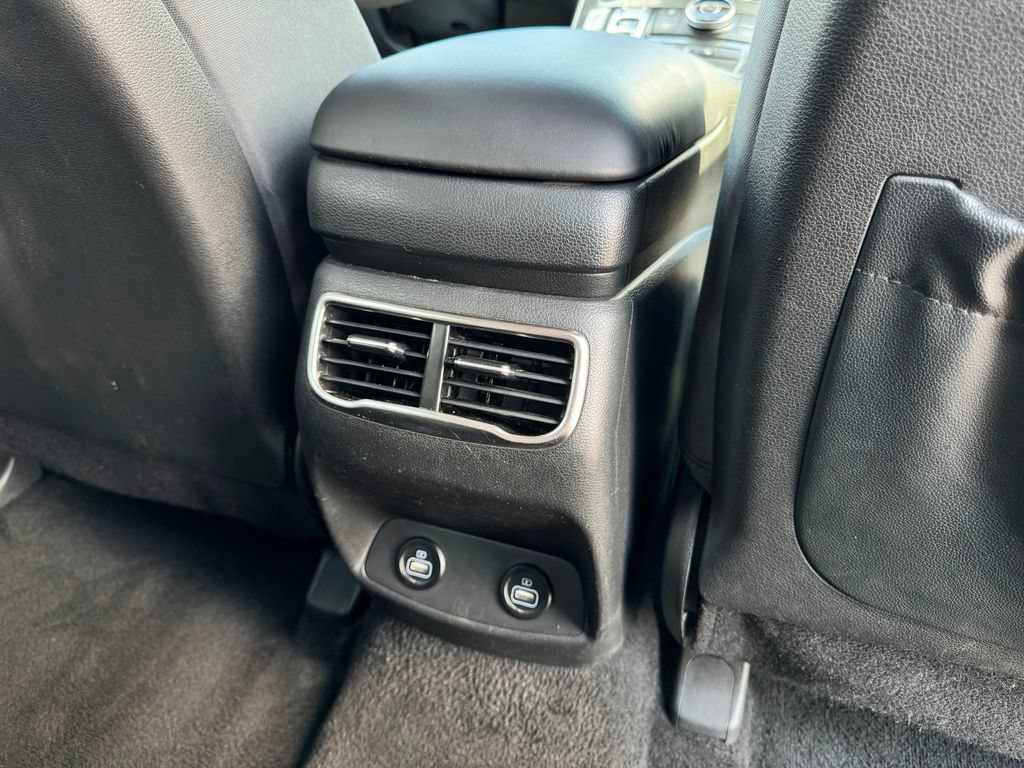 Used 2022 Hyundai Santa Fe SEL FWD image 15