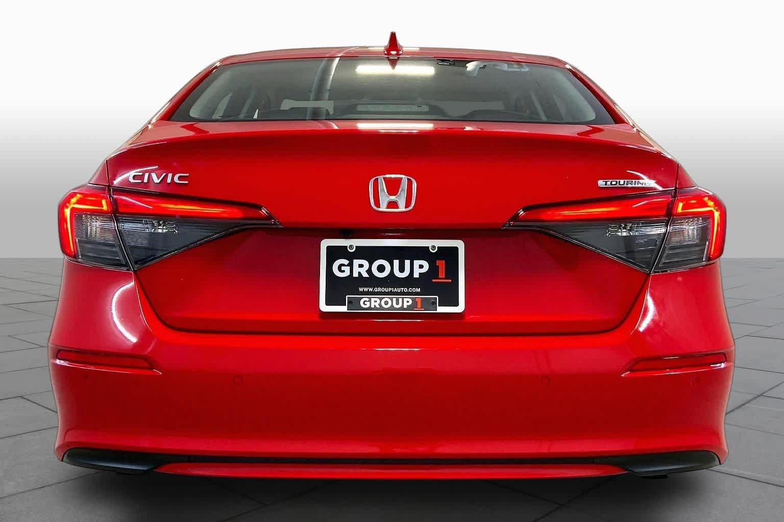 Used 2022 Honda Civic Touring image 4