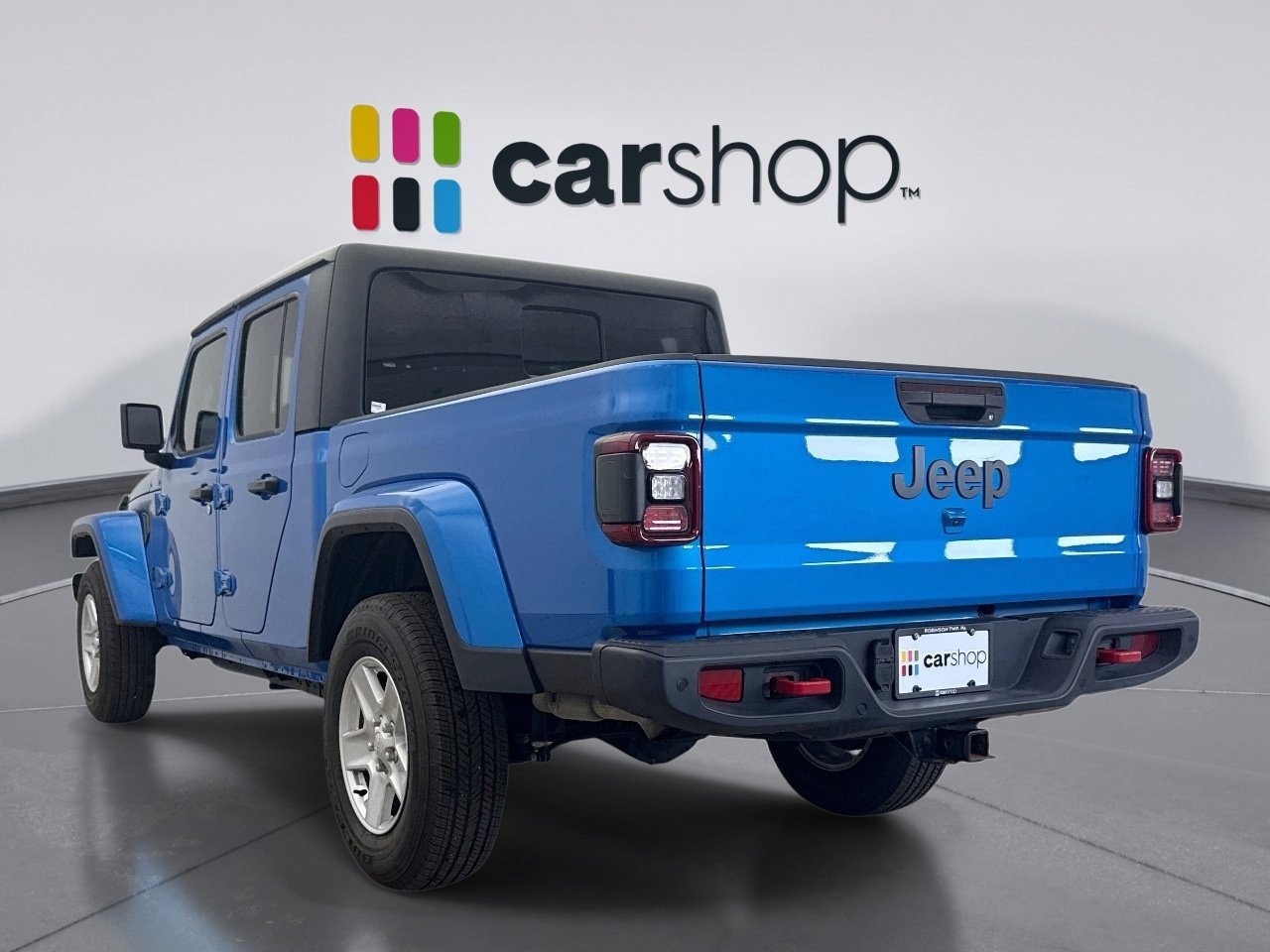 Used 2023 Jeep Gladiator Sport image 3
