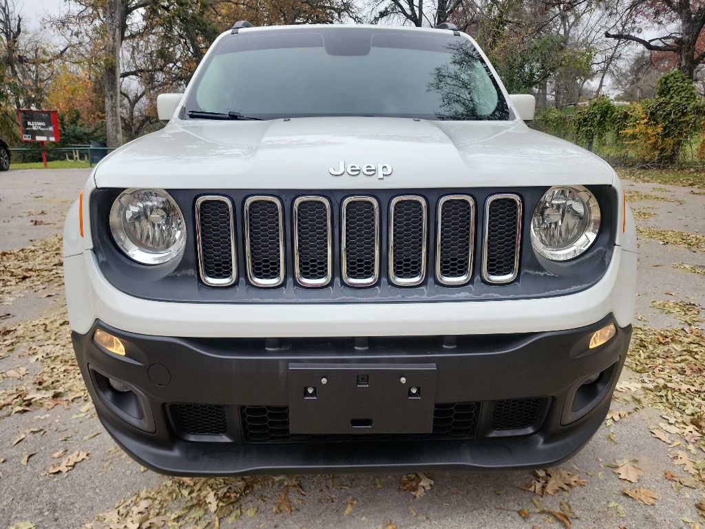 Used 2017 Jeep Renegade Latitude image 2
