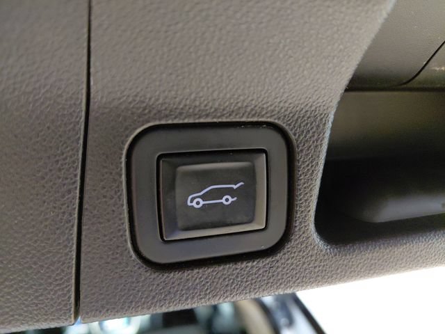 Certified 2019 GMC Acadia Denali w/ Technology Package AWD/4WD image 17