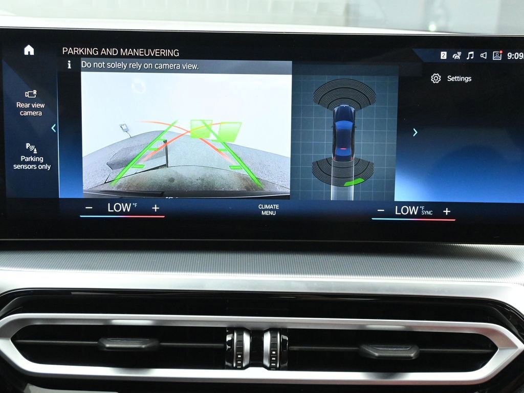 Used 2023 BMW 330i xDrive Sedan w/ M Sport Package image 33