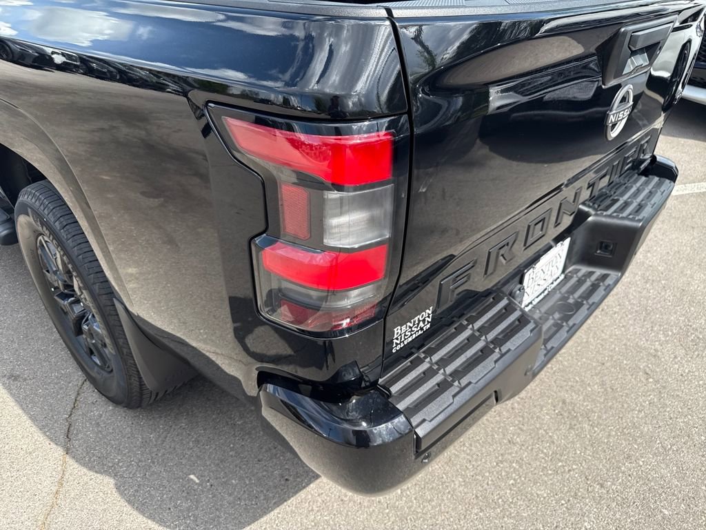 Certified 2023 Nissan Frontier SV w/ Midnight Edition Package image 36