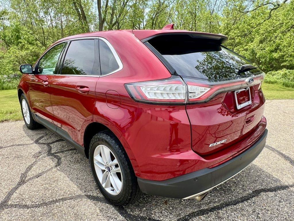 Used 2016 Ford Edge SEL w/ Equipment Group 201A AWD/4WD image 4