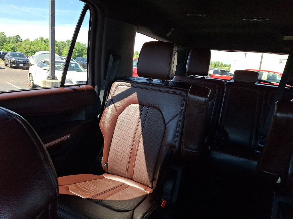 Used 2024 Ford Expedition Max Limited AWD/4WD image 19