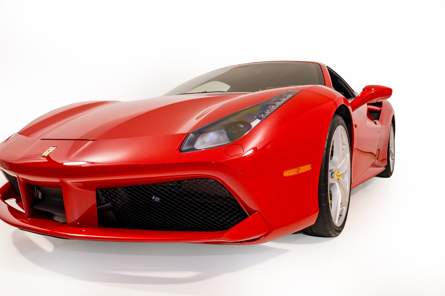 Used 2019 Ferrari 488 GTB RWD image 37