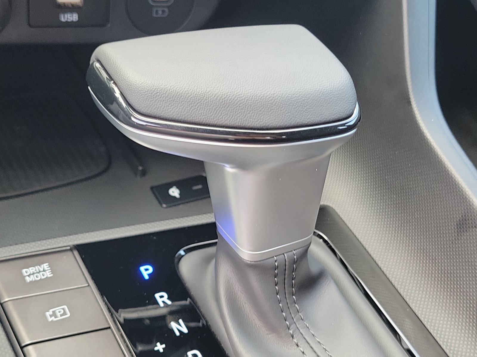 New 2026 Hyundai Elantra SEL Sport FWD image 15