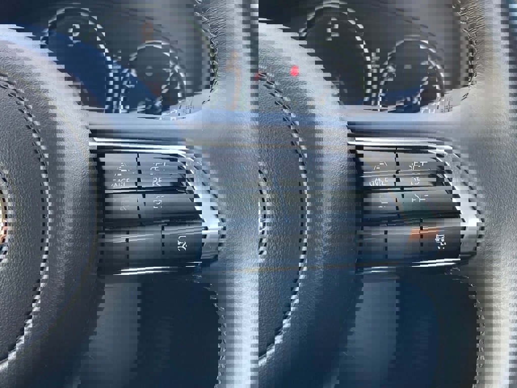 Used 2025 MAZDA MAZDA3 s image 17