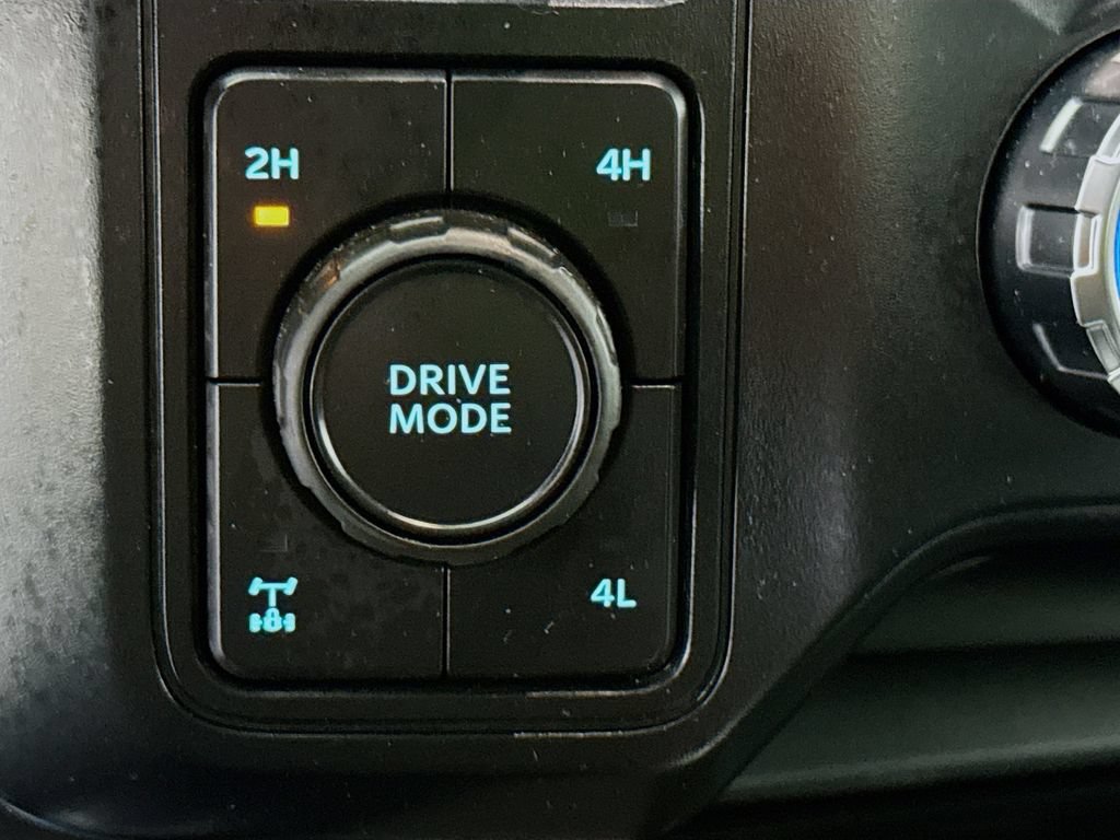 Used 2025 Ford F250 Lariat w/ Lariat Ultimate Package AWD/4WD image 13