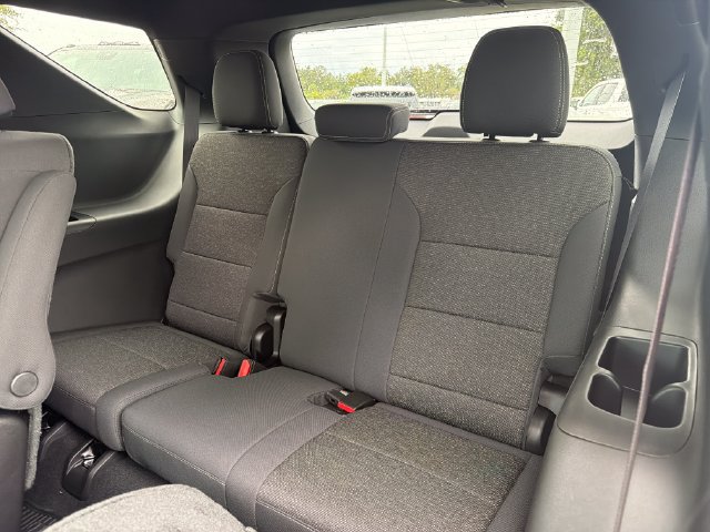 New 2027 Chevrolet Traverse LT w/ Midnight/Sport Edition FWD image 22