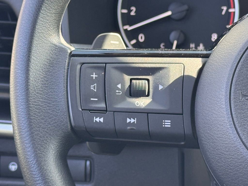 Certified 2023 Nissan Rogue SV image 16