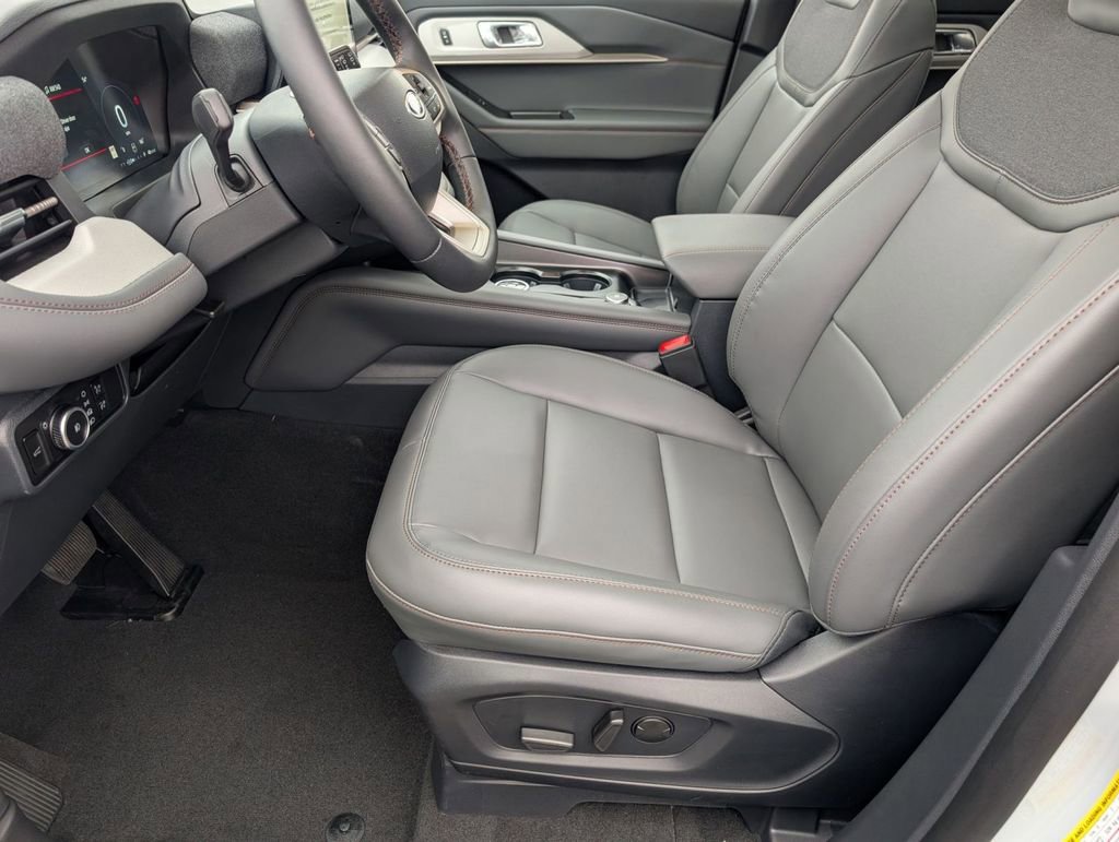 New 2026 Ford Explorer Active w/ Active Comfort Package AWD/4WD image 23