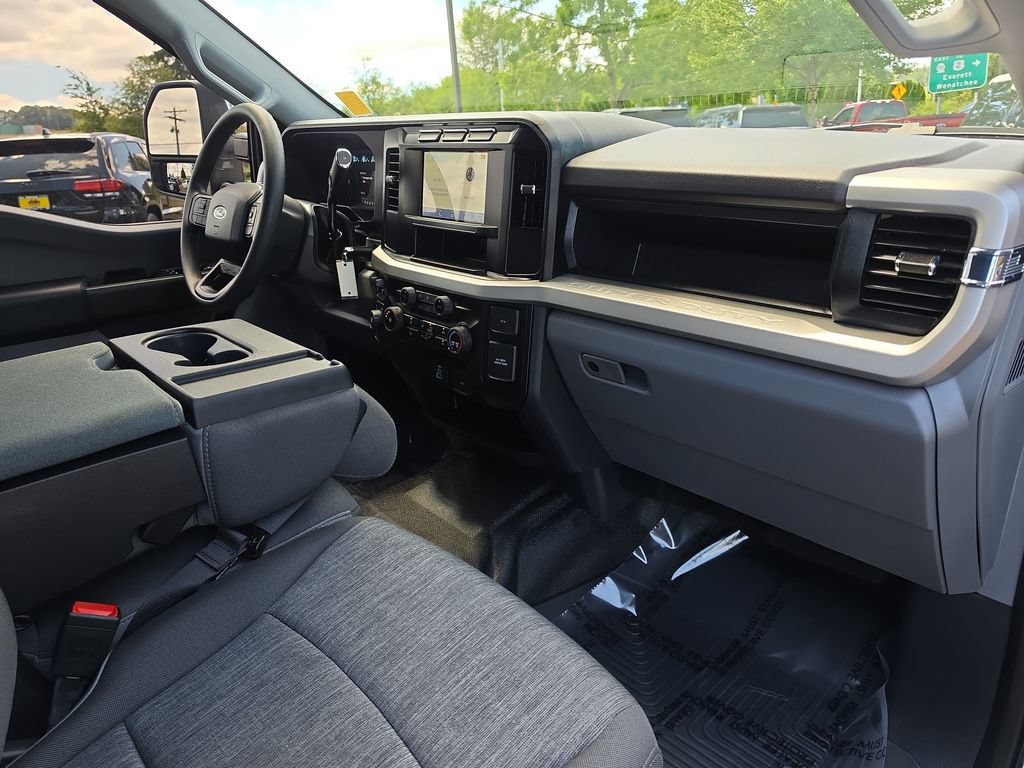 Used 2024 Ford F350 XL w/ Snow Plow/Camper Package AWD/4WD image 29