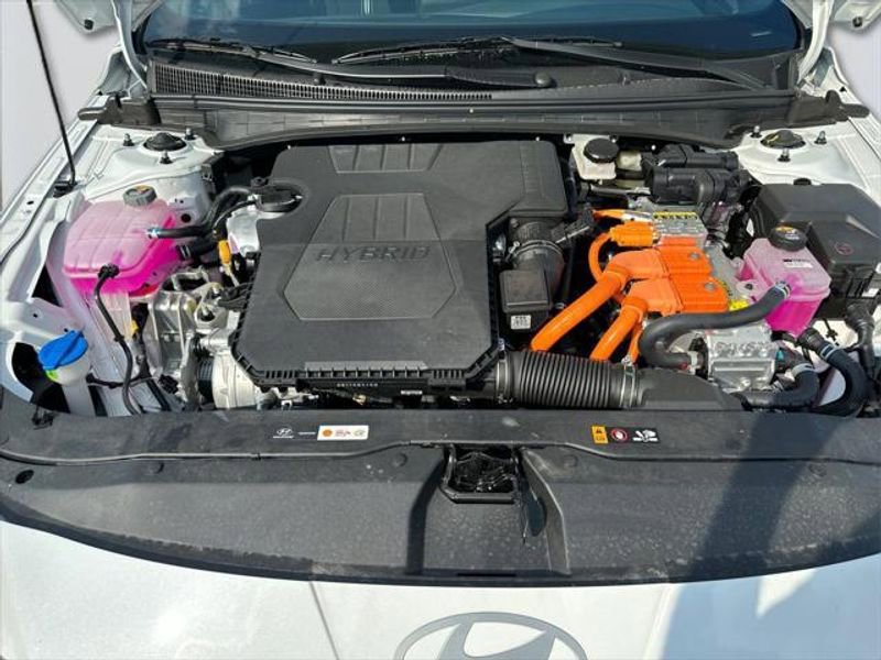 New 2025 Hyundai Elantra SEL image 21