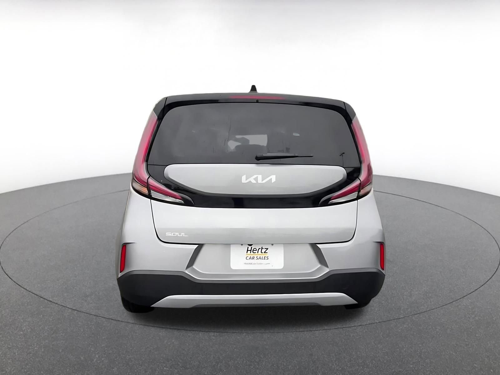 Used 2025 Kia Soul LX w/ LX Technology Package FWD image 12