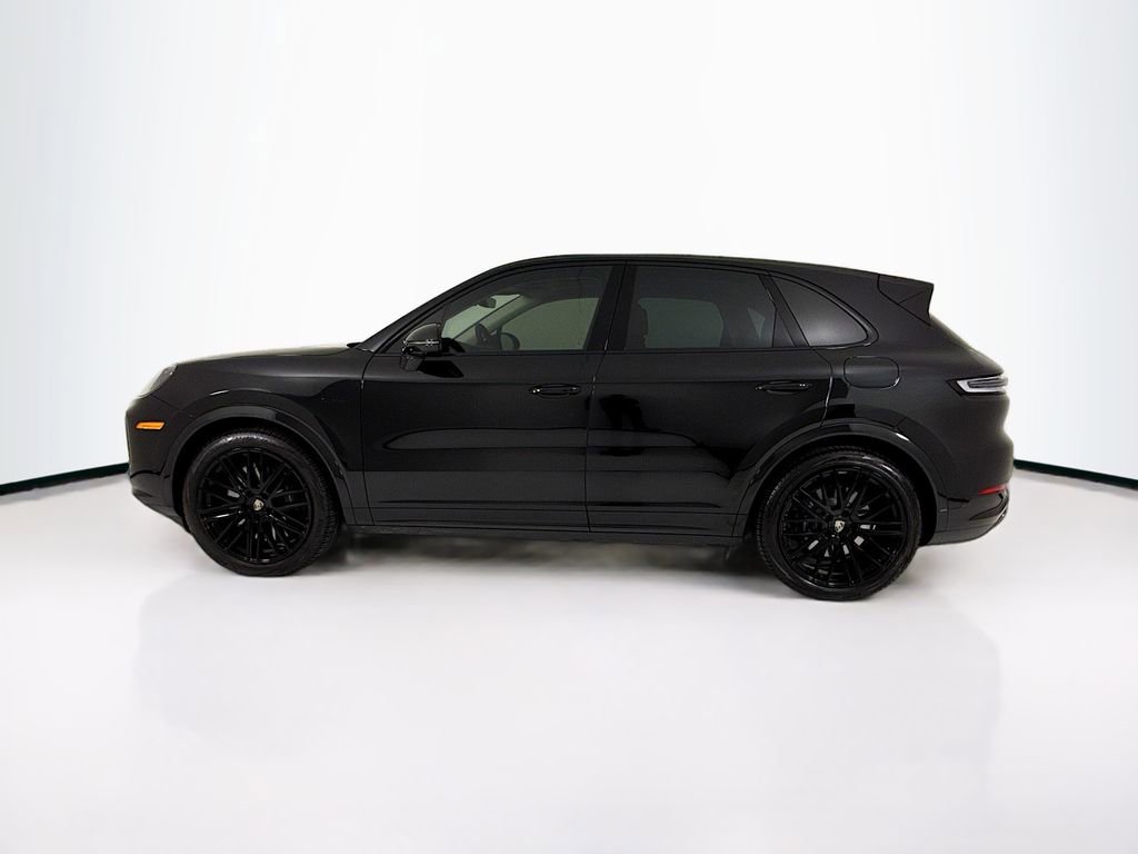Certified 2026 Porsche Cayenne Turbo AWD/4WD image 2