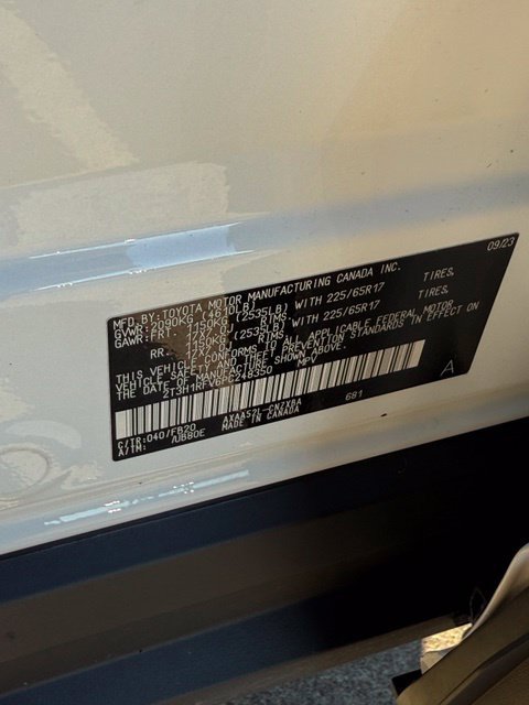 Used 2023 Toyota RAV4 LE FWD image 33
