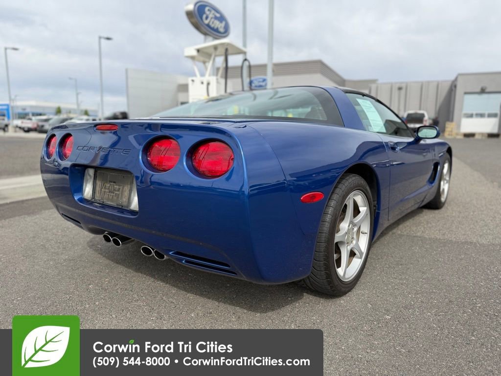 Used 2003 Chevrolet Corvette Coupe w/ Preferred Equipment Group RWD image 5