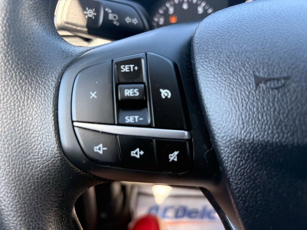 Used 2022 Ford Escape SE image 23