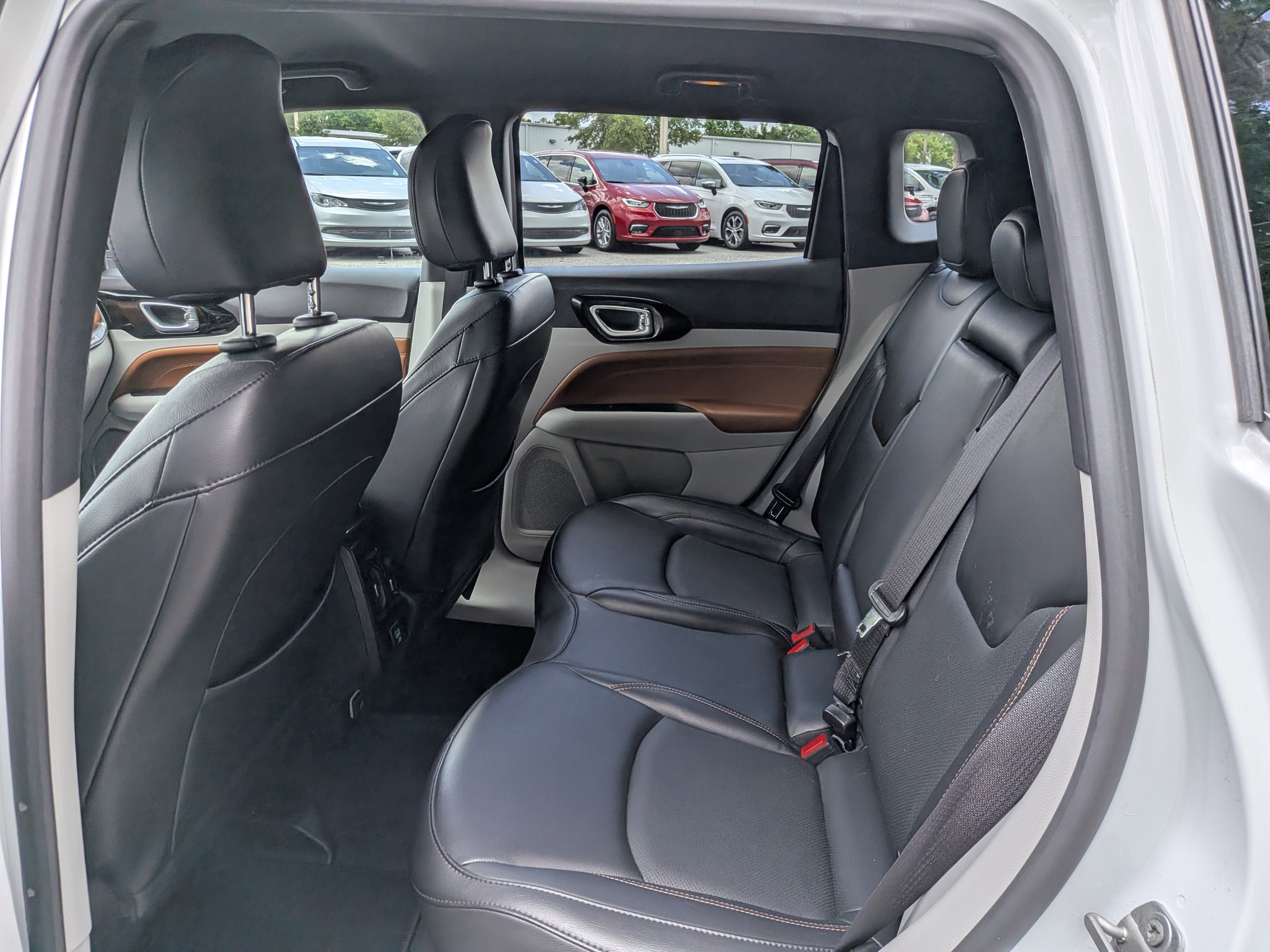 Certified 2023 Jeep Compass Limited AWD/4WD image 13