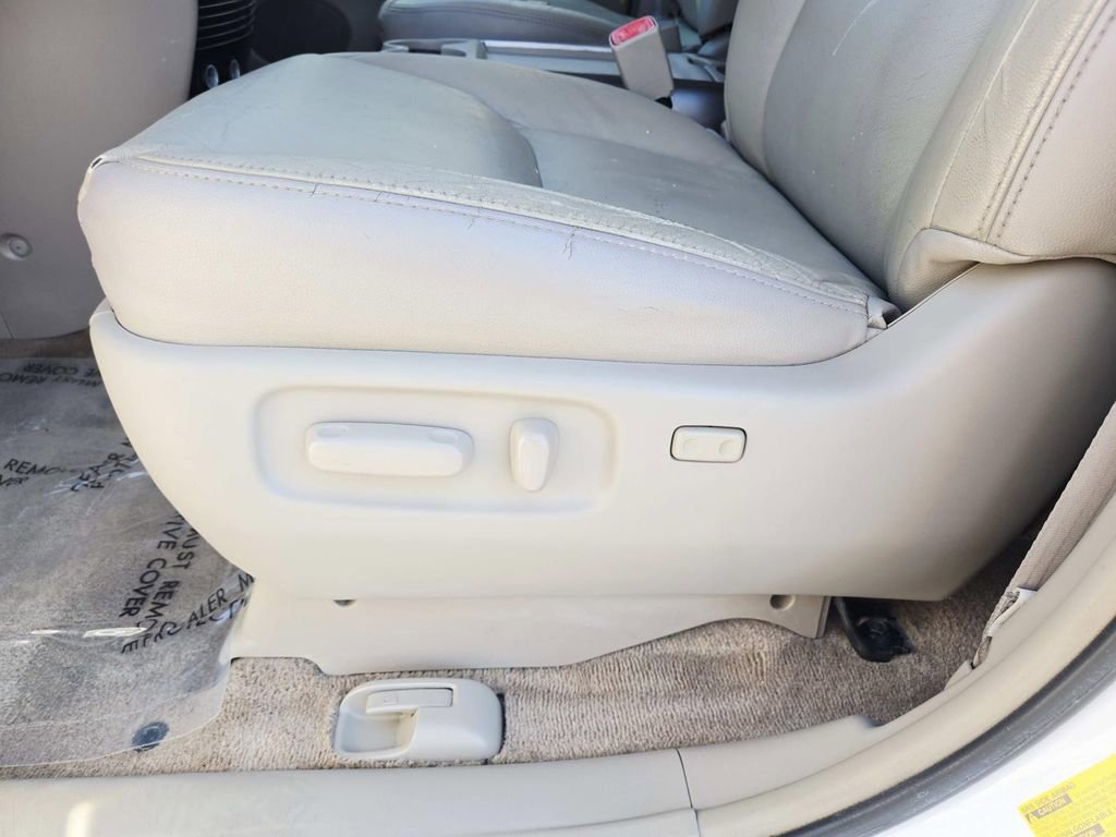 Used 2008 Toyota Sienna LE image 33
