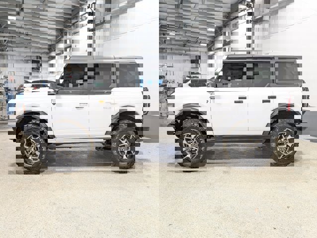 Used 2024 Ford Bronco Badlands image 5