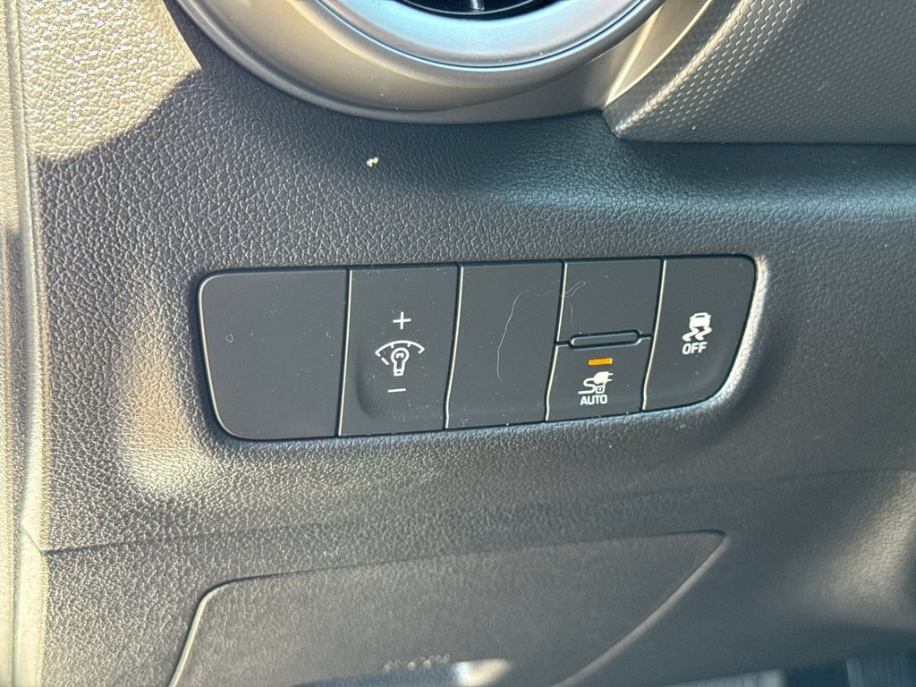 Used 2023 Hyundai Kona SEL FWD image 26