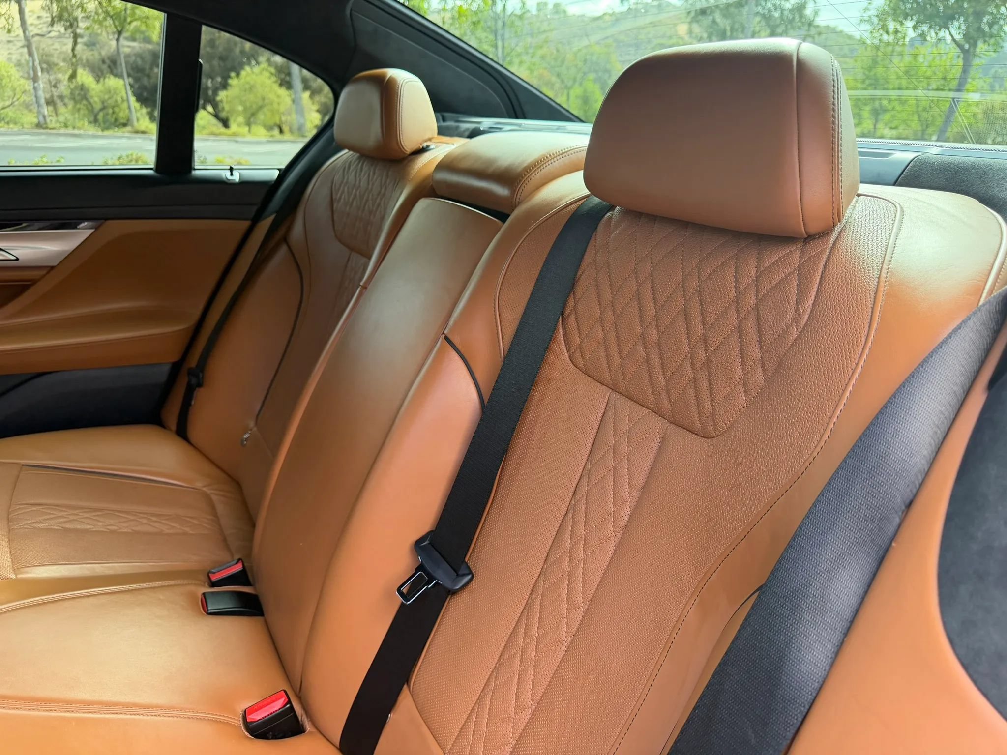 Used 2017 BMW 750i RWD image 19
