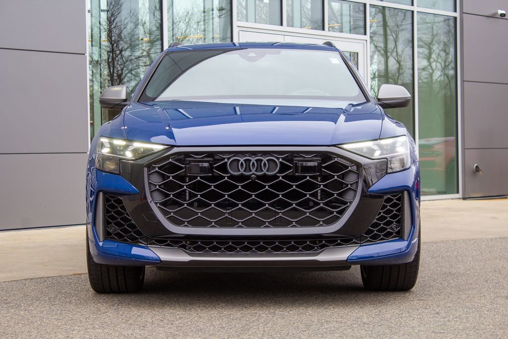 Used 2025 Audi RS Q8 performance image 2