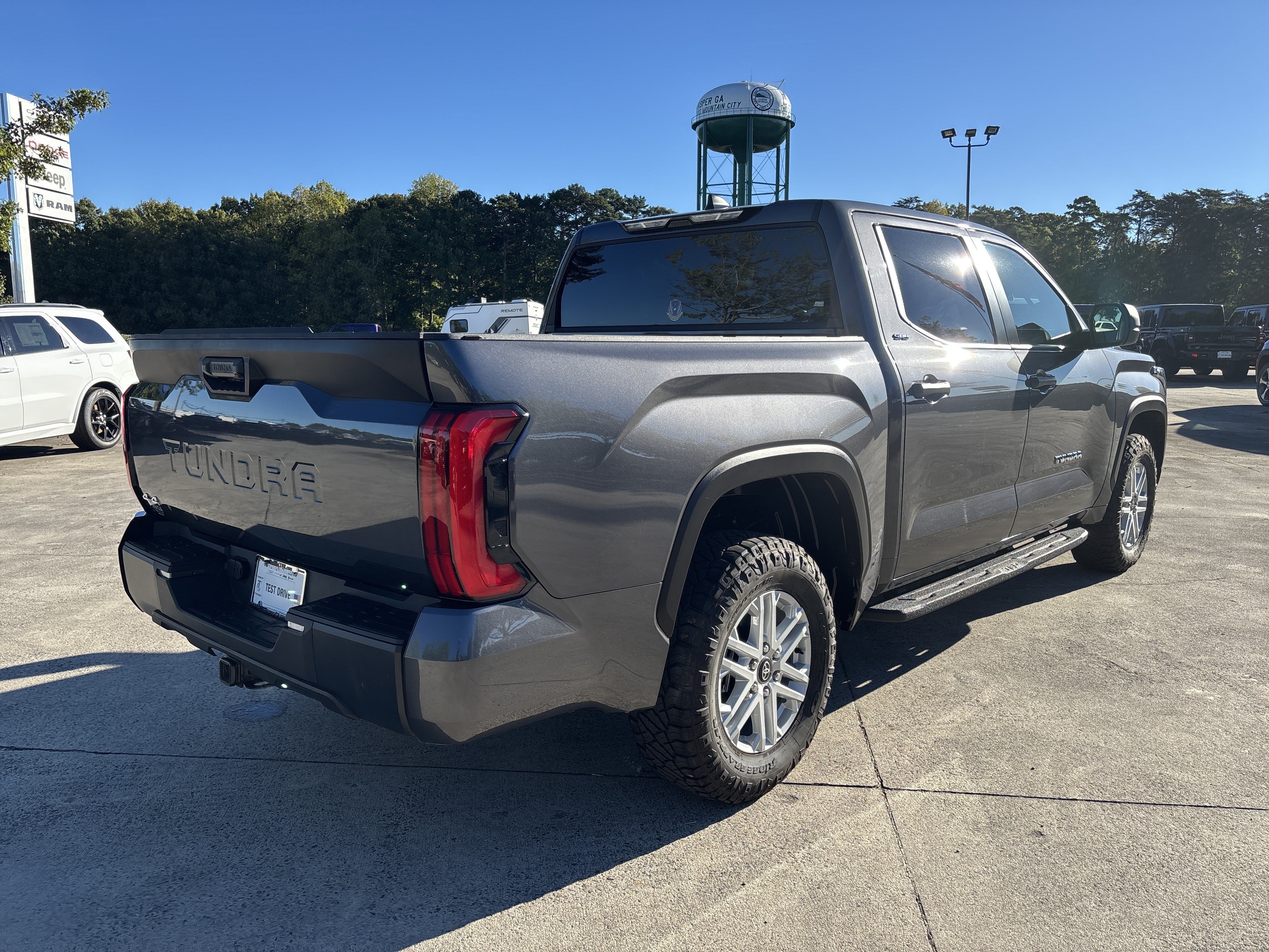 Used 2026 Toyota Tundra SR5 AWD/4WD image 7