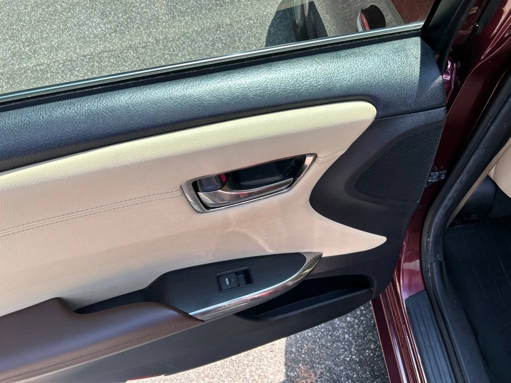 Used 2015 Toyota Avalon XLE Premium FWD image 27