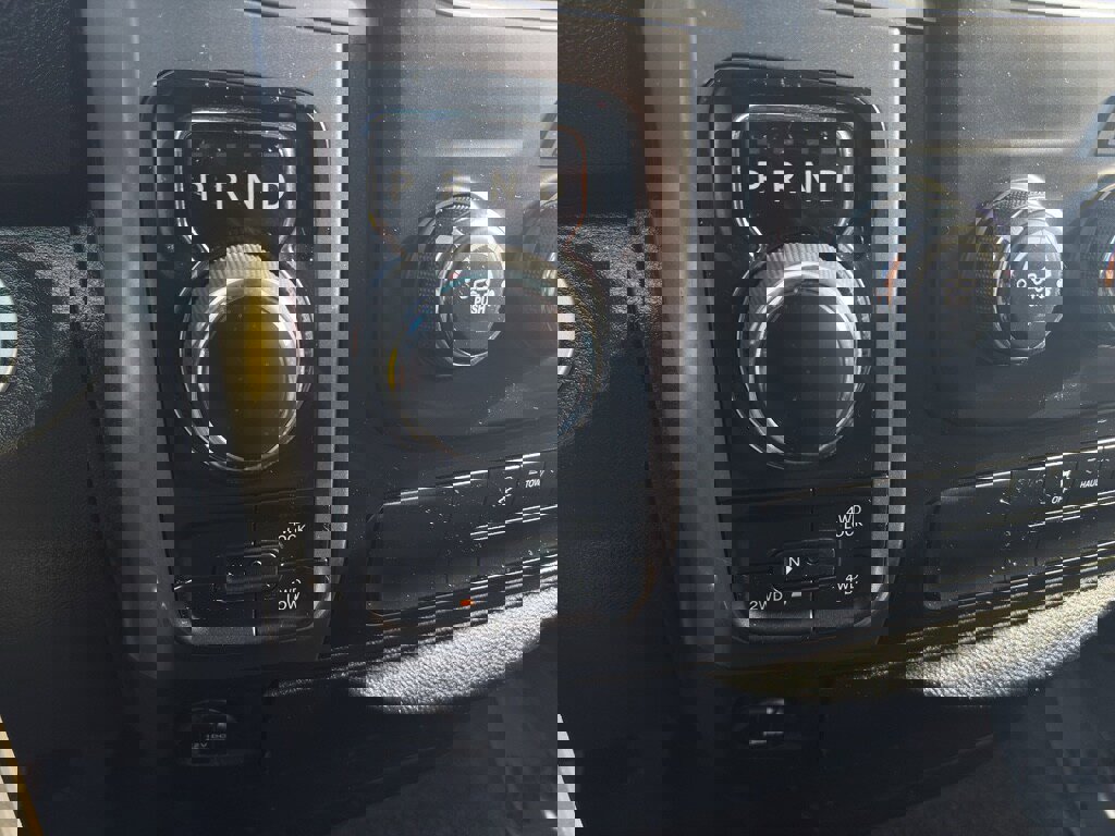 Used 2024 RAM 1500 Classic SLT image 10