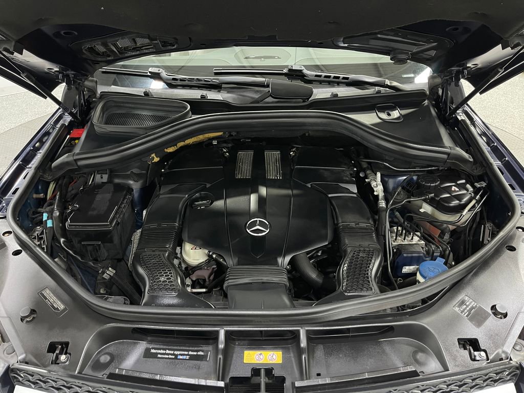 Used 2016 Mercedes-Benz GL 450 4MATIC image 28