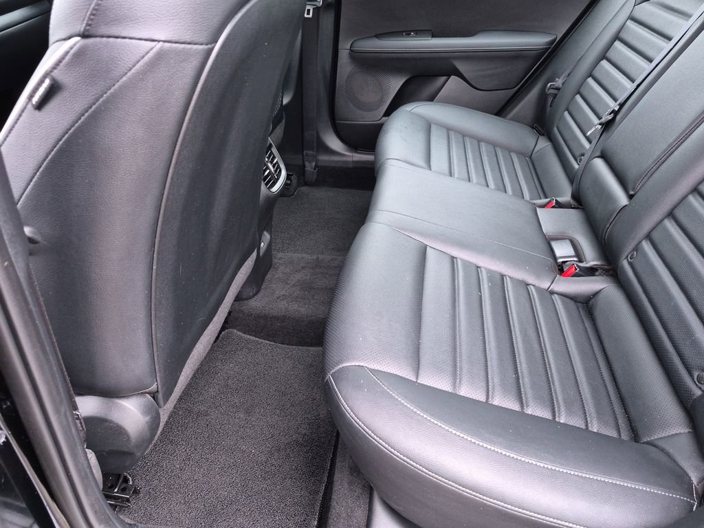 Used 2023 Kia Forte GT-Line w/ GT-Line Premium Package FWD image 34