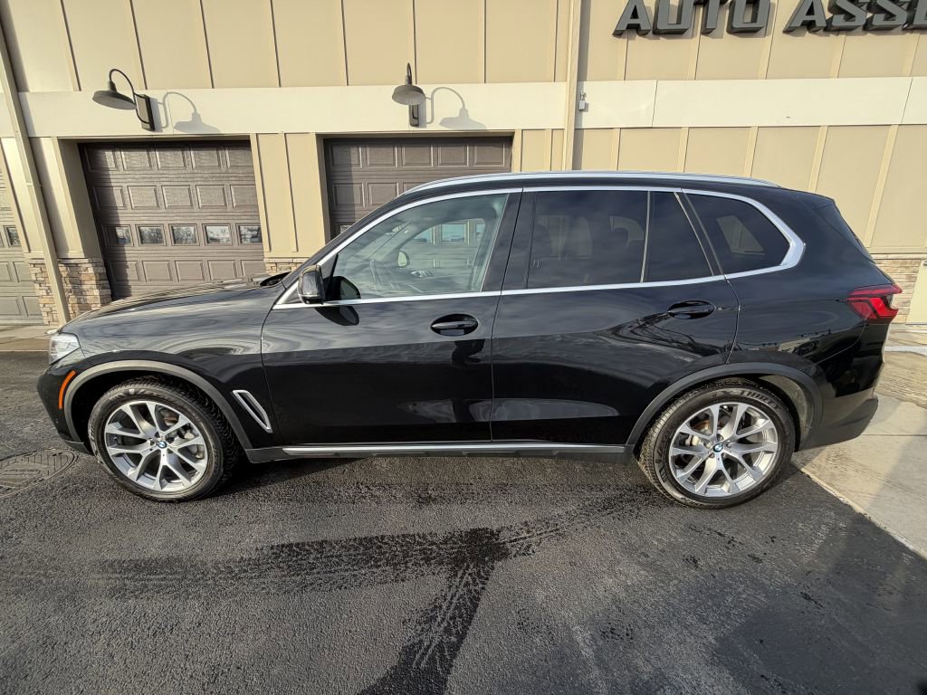 Used 2019 BMW X5 xDrive40i w/ Convenience Package image 4