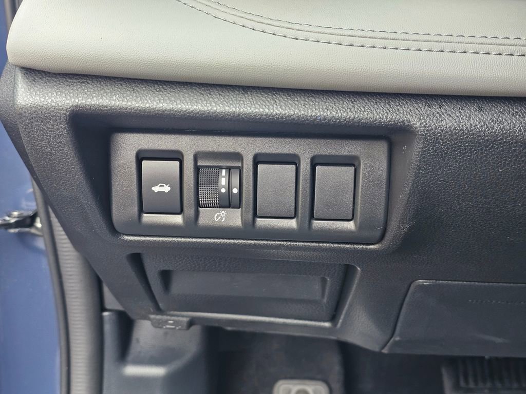 Certified 2025 Subaru Legacy Limited image 24