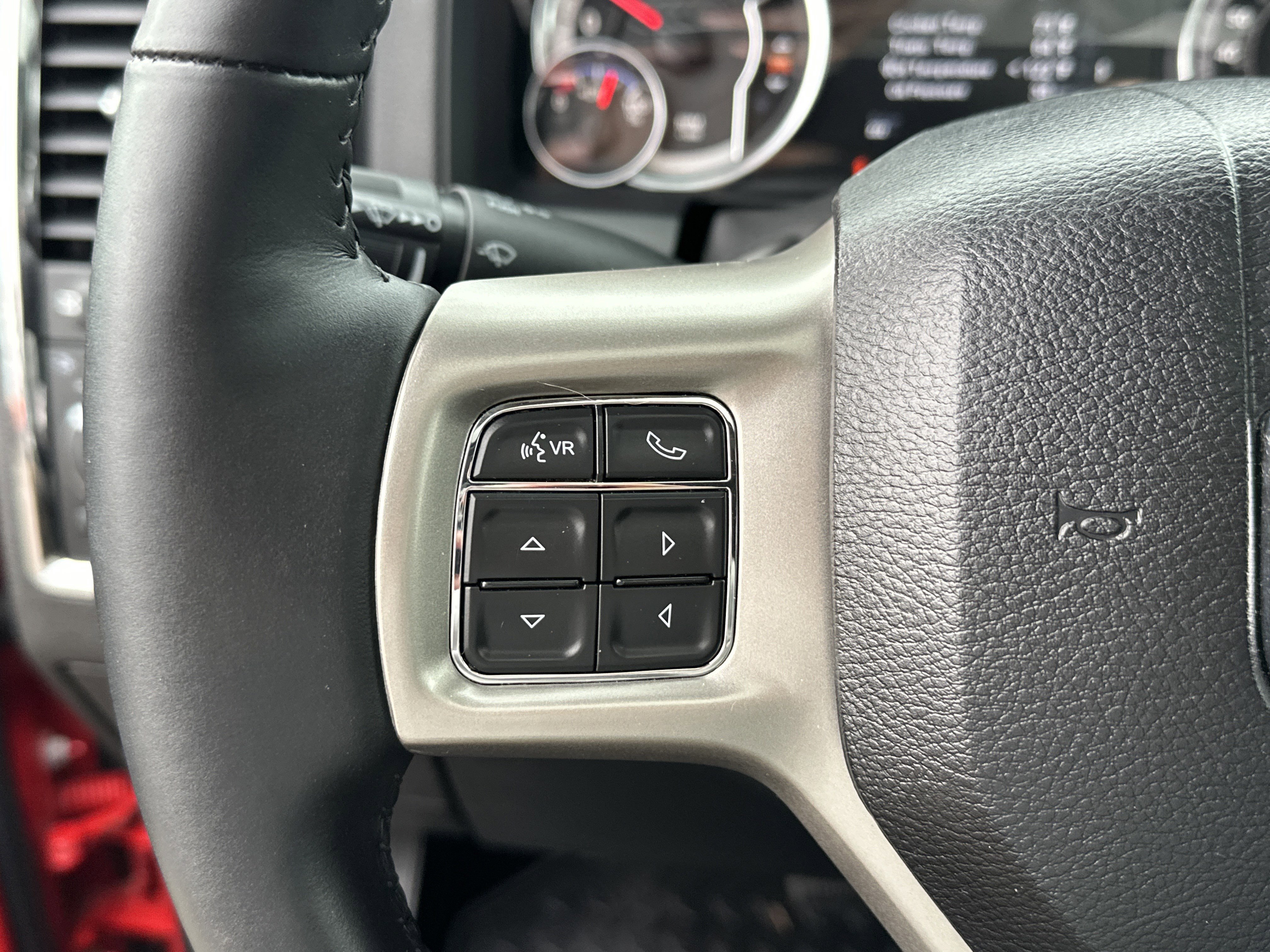Used 2018 RAM 1500 Laramie w/ Convenience Group image 18