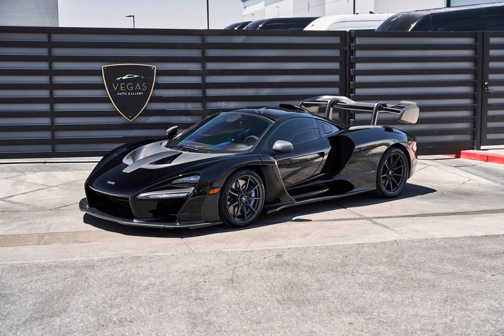 Used 2019 McLaren Senna RWD image 5
