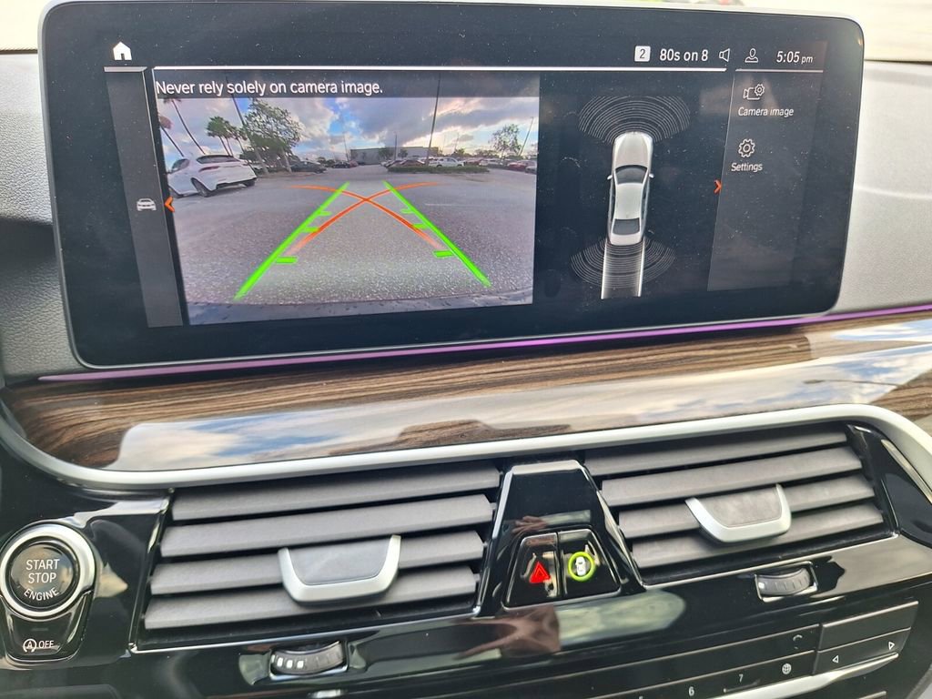 Used 2023 BMW 530i w/ Premium Package image 23