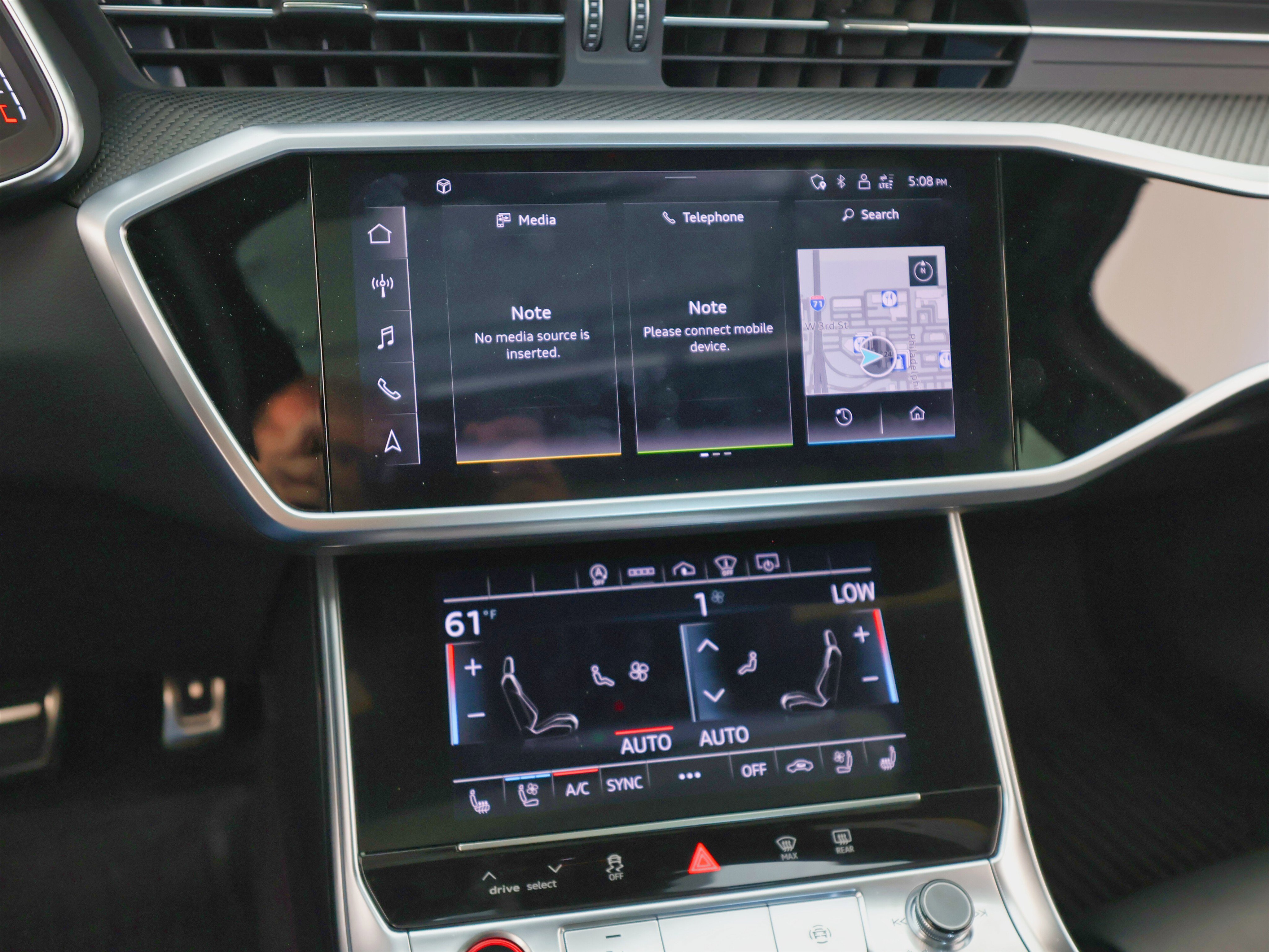 Used 2021 Audi RS 6 w/ Executive Package image 36