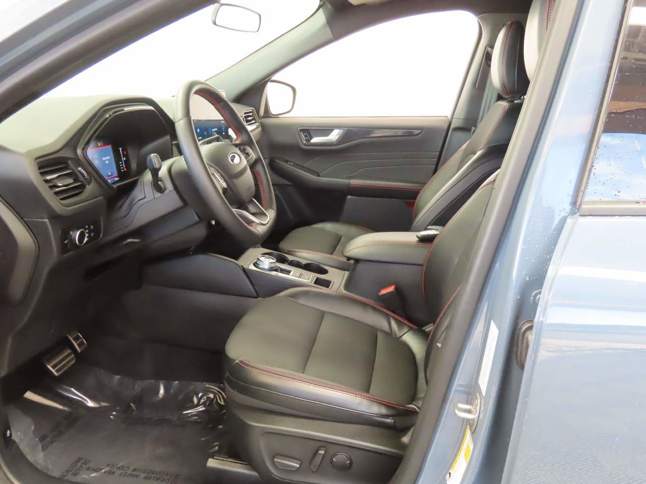 Used 2023 Ford Escape ST-Line w/ Tech Pack #1 image 15