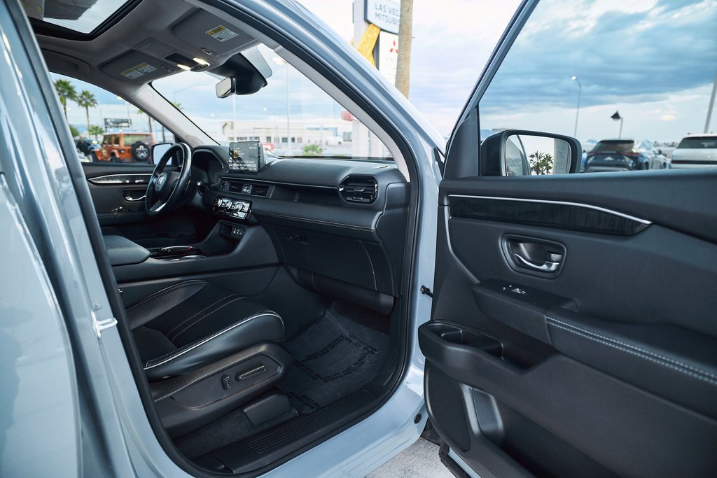 Used 2023 Honda Pilot Elite image 11