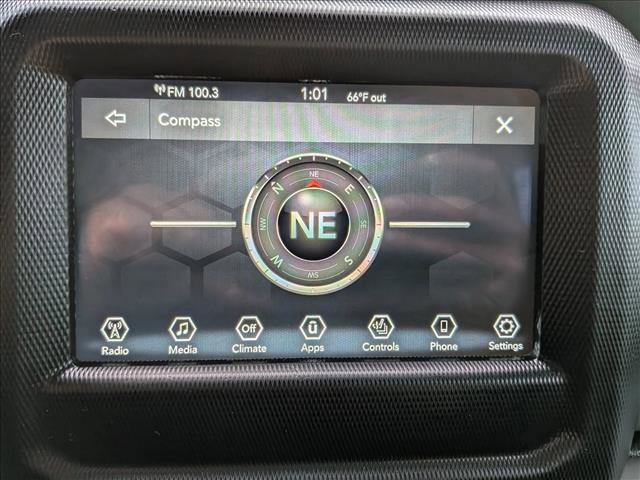 Used 2018 Jeep Wrangler Unlimited Sahara w/ Cold Weather Group image 13