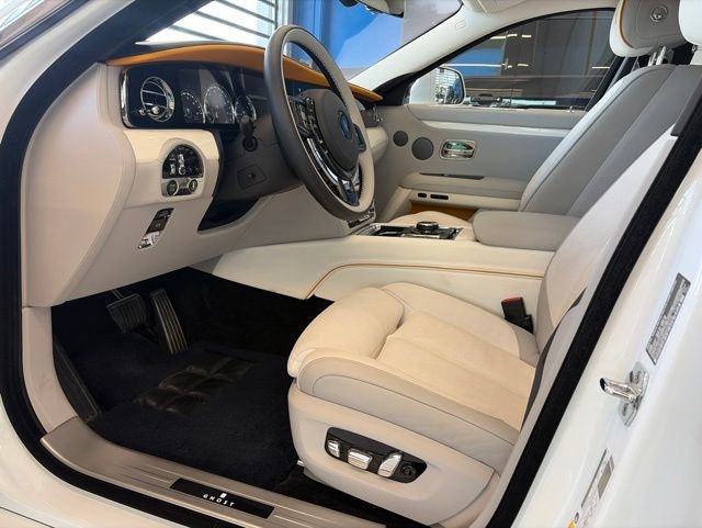 Used 2024 Rolls-Royce Ghost AWD/4WD image 9